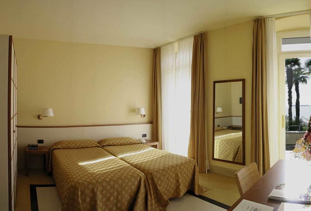 Hotel Monte Baldo E Villa Acquarone غاردوني ريفييرا المظهر الخارجي الصورة