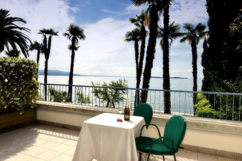 Hotel Monte Baldo E Villa Acquarone غاردوني ريفييرا المظهر الخارجي الصورة