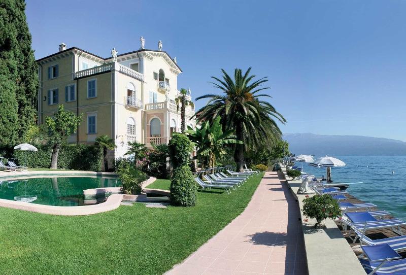Hotel Monte Baldo E Villa Acquarone غاردوني ريفييرا المظهر الخارجي الصورة