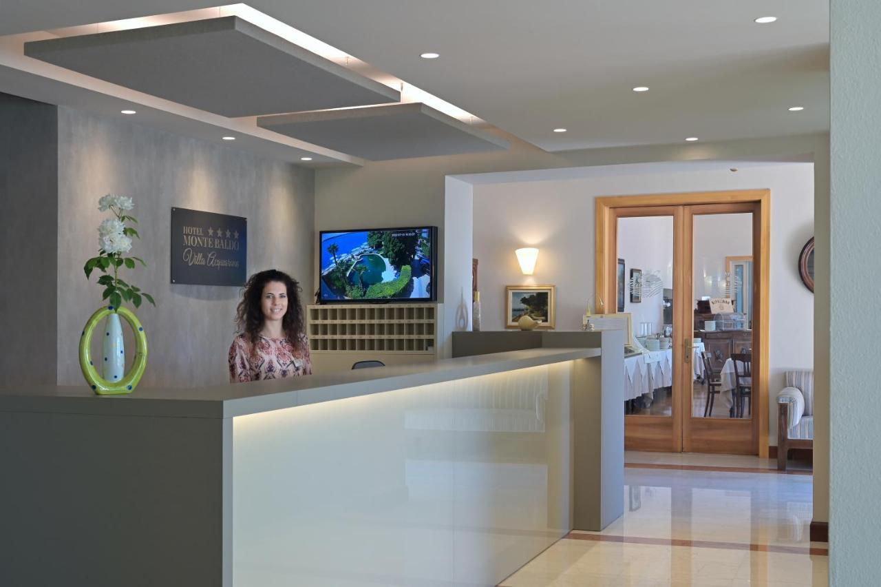 Hotel Monte Baldo E Villa Acquarone غاردوني ريفييرا المظهر الخارجي الصورة