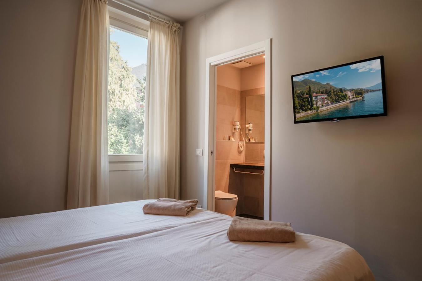 Hotel Monte Baldo E Villa Acquarone غاردوني ريفييرا المظهر الخارجي الصورة